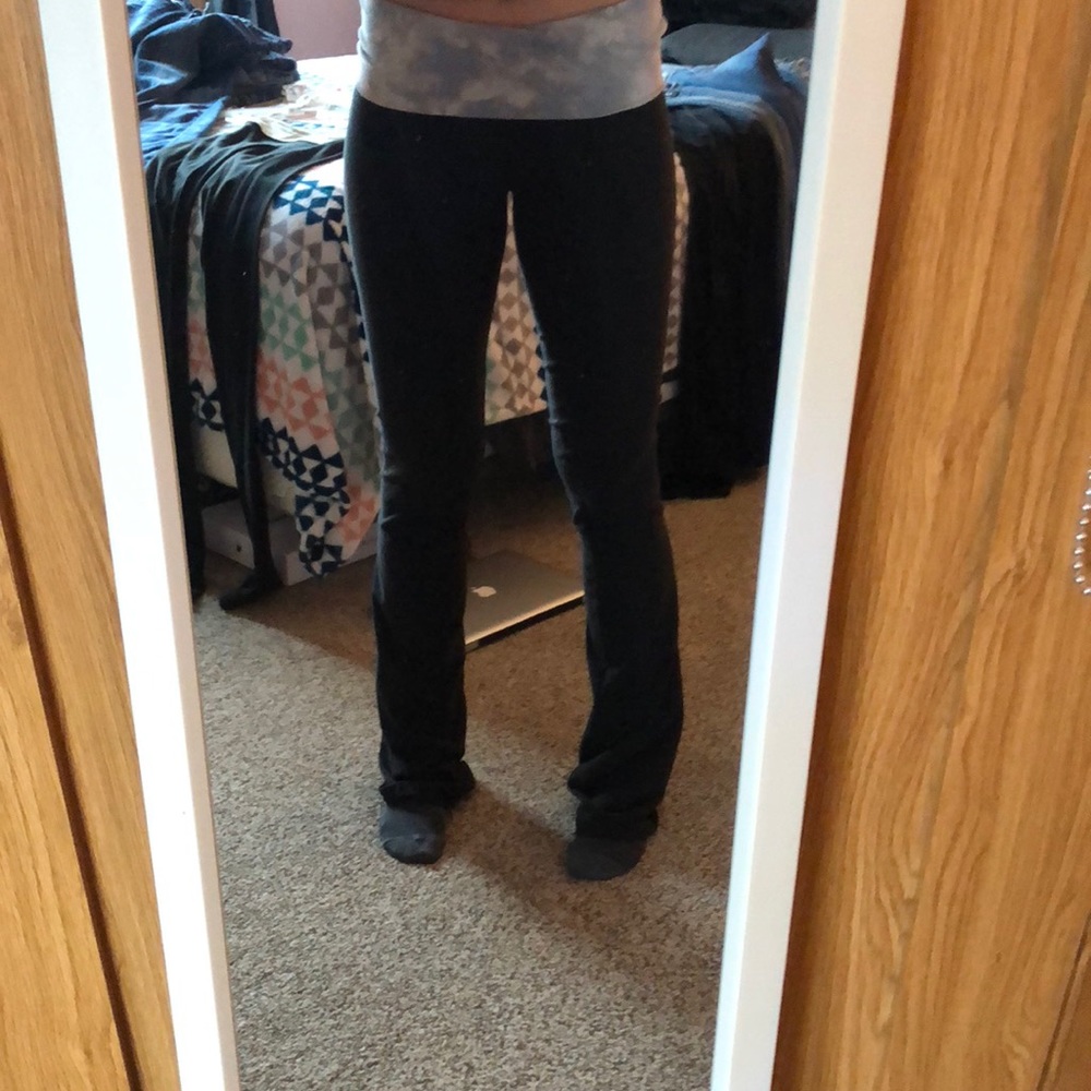 VS yoga pants 🧘🏼‍♀️